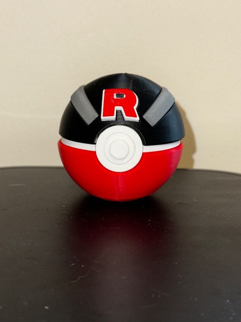 Black & Red Rogue Team Sphere Display – 3D Printed Letter R Orb